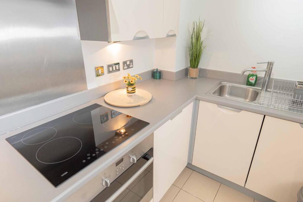 Beautiful 2 Bed In Central Birmingham: A Hidden Gem! Εξωτερικό φωτογραφία